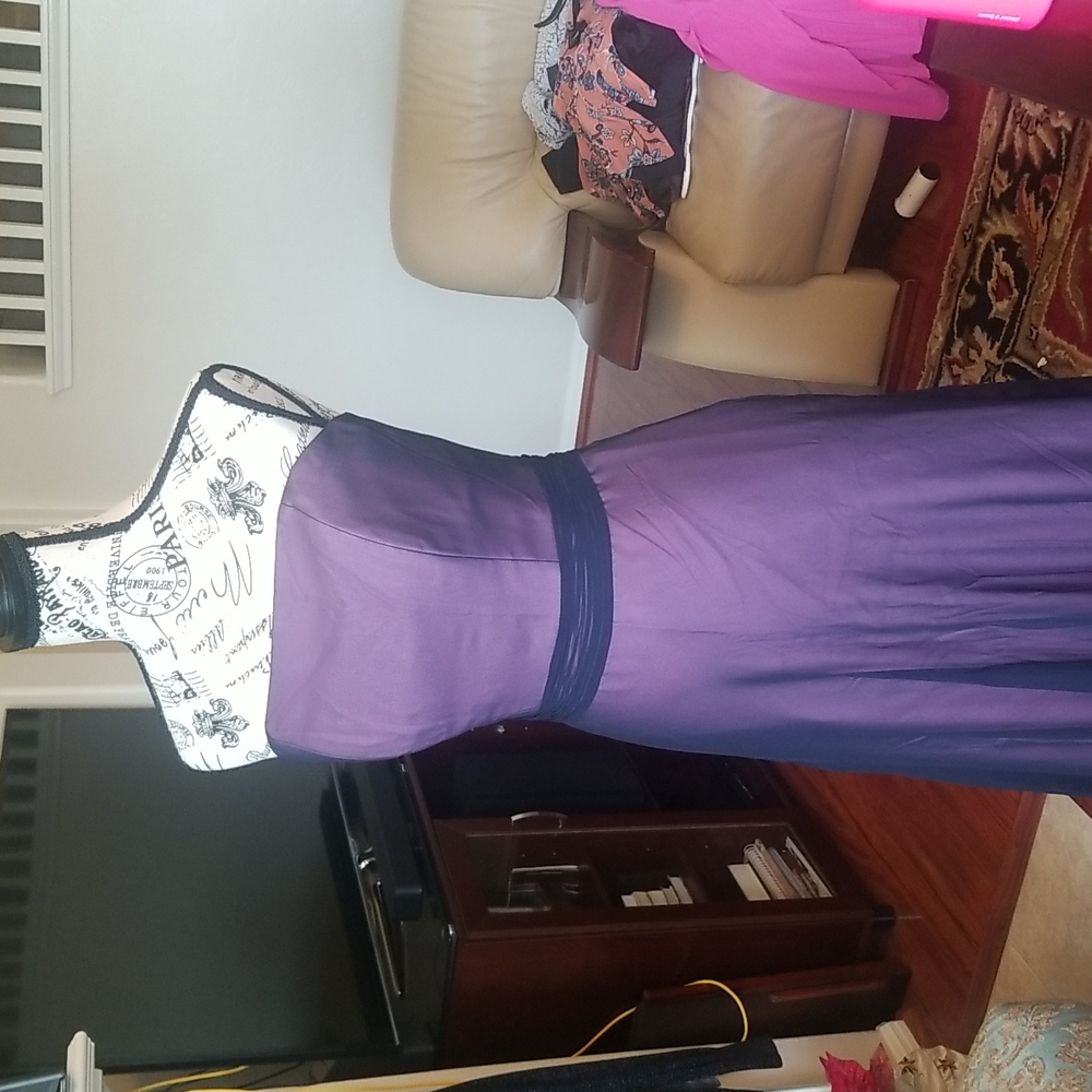 B2 Prom Dress - Picture 4 of 9